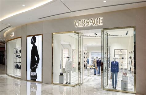 versace jio world plaza|Versace .